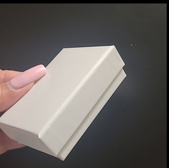 Heart Rhinestones Stud Earrings - Picture 5 of 5